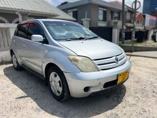 A picture of TOYOTA IST BEI KITONGAAAAA PIGA SIMU 0753660303