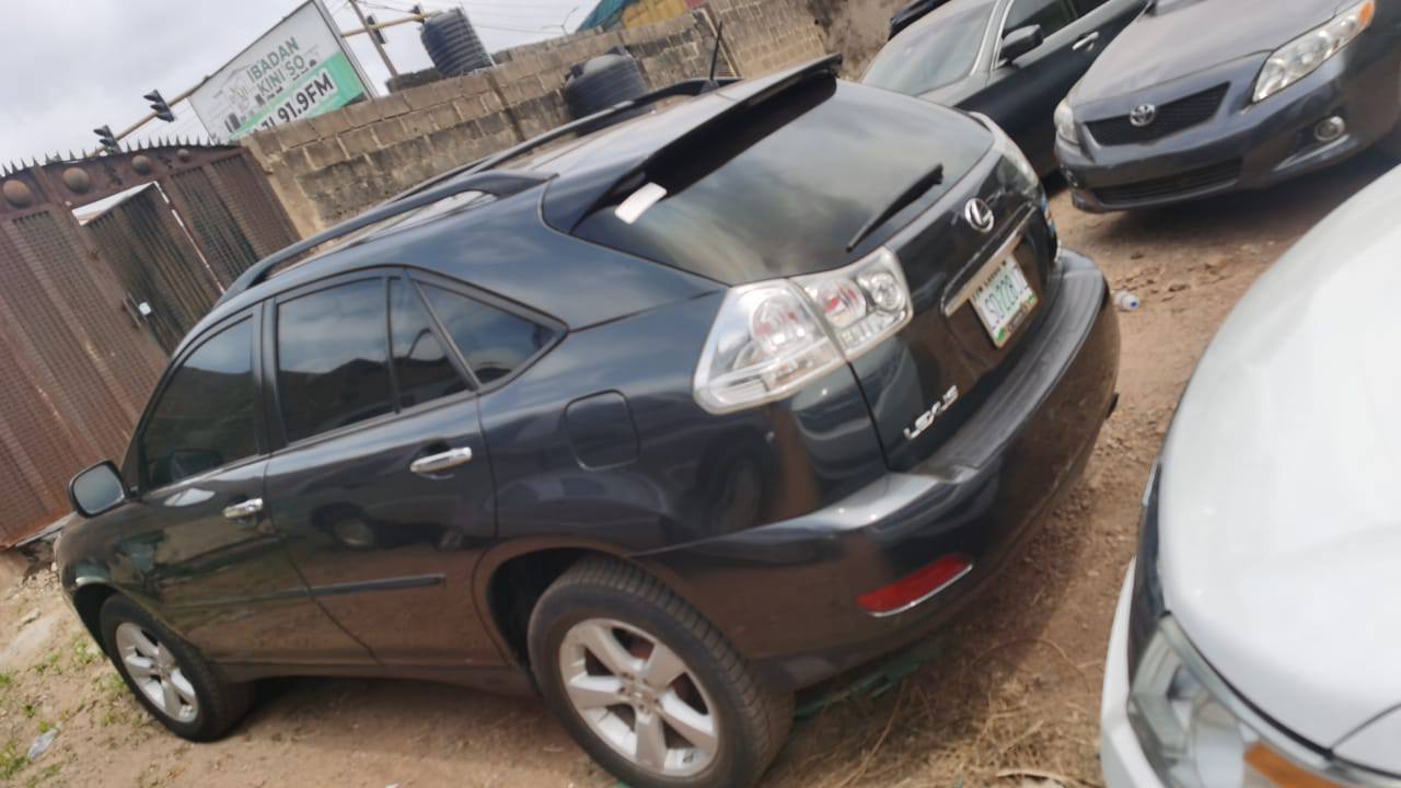 A picture of registered 2008 lexus rx 350 for sale Toks standard