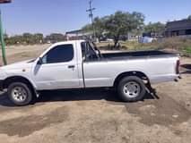 used nissan hardbody