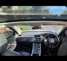 A picture of Range Rover Evoque 2015 30 000 quick sale