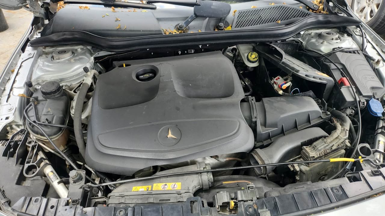 A picture of Distress sale alert 2015 direct Belgium Mercedes Benz GLA250 selling