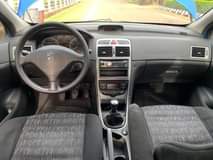 A picture of SUPER CLEAN USED PEUGEOT 307 MANUAL TRANSMISSION NORMAL HAND FIRST