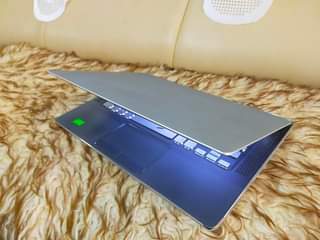 A picture of Core i7 Dell XPS 14Z 12gb Ram 650gb HD 4hrs