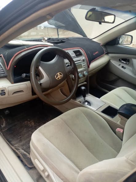 A picture of Camry 2008 voltron