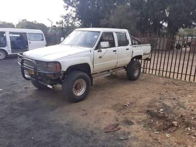 used toyota hilux