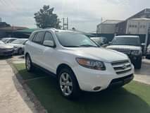 A picture of Hyundai Santafe 1st body 2008 model Price 2 8M Location