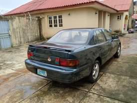 A picture of Toyota Camry 1999