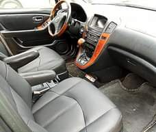 A picture of Lexus RX300 Very clean car Everything is perfect 3 9m