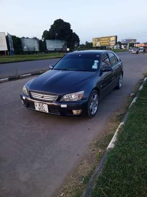 used toyota altezza