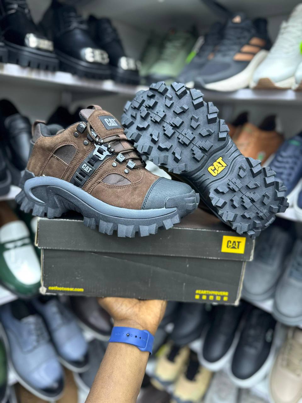 A picture of Available Size 40 41 42 43 44 45