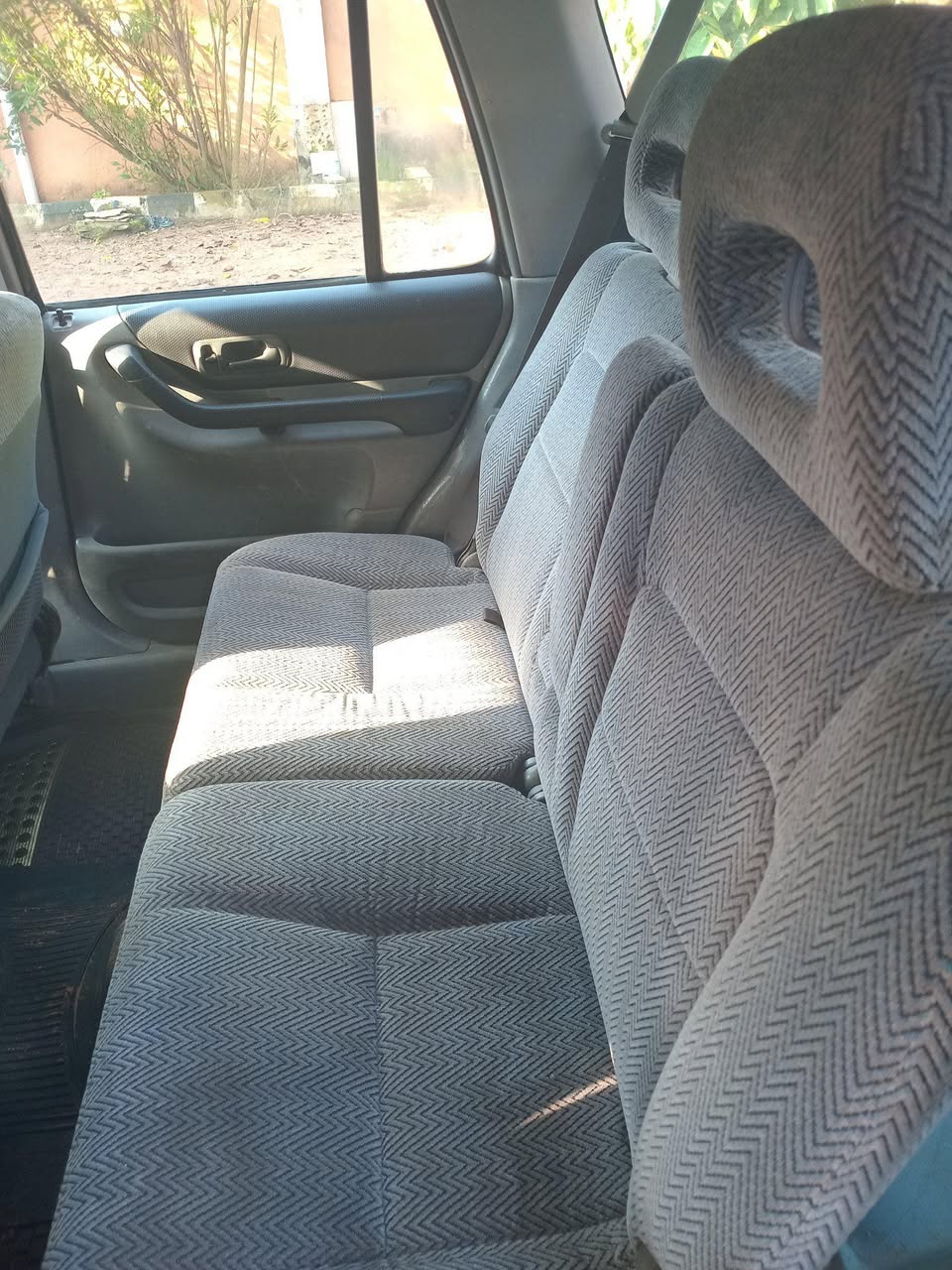 A picture of 2000 Honda 2000