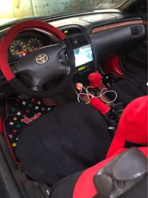 A picture of Toyota solara 2002 convertible