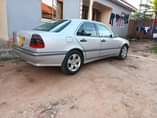 A picture of Benz c200