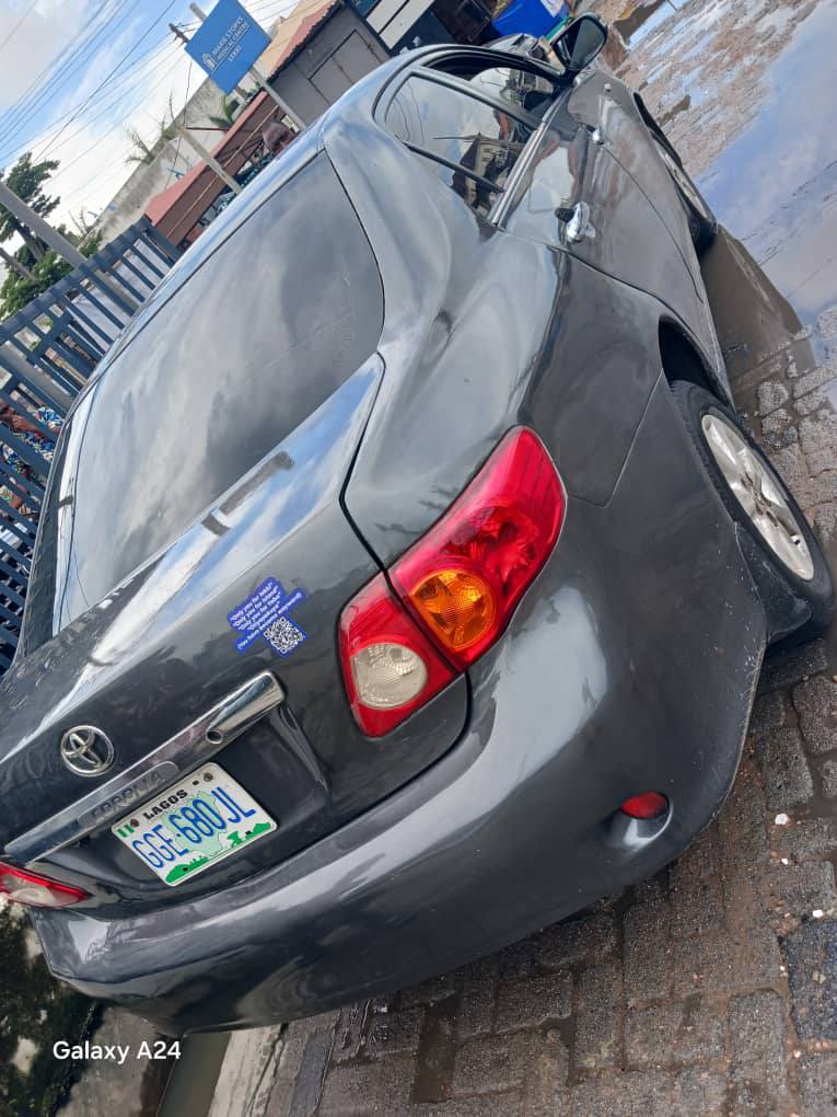 A picture of Toyota corolla 010.