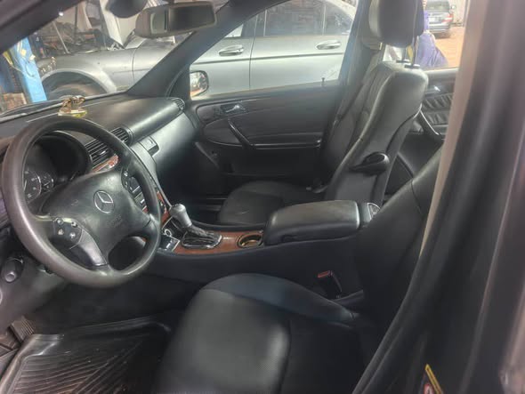A picture of C350 4matic Mercedes Benz