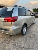 A picture of 100 TOKS STANDARD Briefly used Toyota Sienna Late 2021 Registration