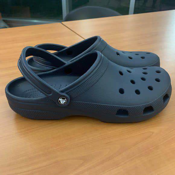 crocs