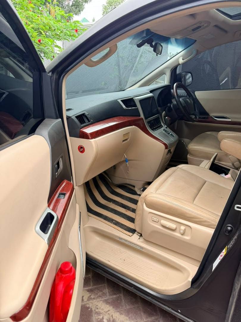 A picture of ALPHARD