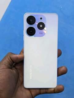 A picture of SPARK 10 PRO AT ONLY 550K CALL 0708949918