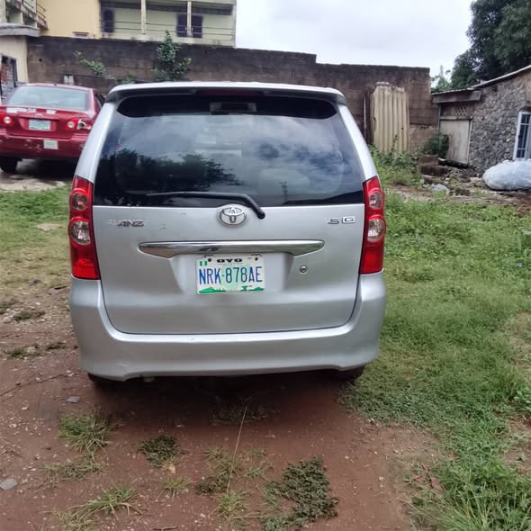 A picture of Soft deal Toyota avanza manual 3rows clean up and dan