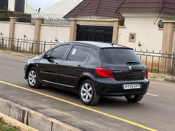A picture of EXTREMELY CLEAN NIGERIAN USED PEUGEOT 307 AUTOMATIC TRANSMISSION 2006 MODEL