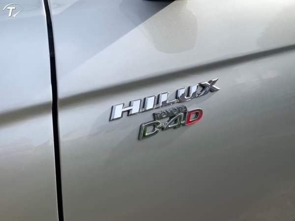 A picture of 2003 TOYOTA HILUX TIGER