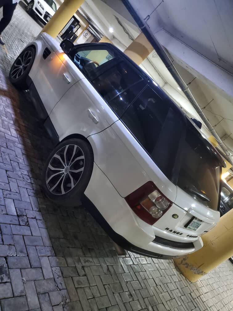 A picture of 2008 Range Rover