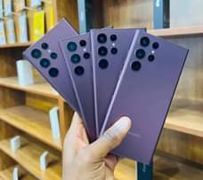 A picture of UK USED SAMSUNG AND IPHONES