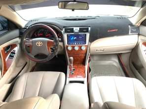 A picture of 2009 TOYOTA CAMRY LE Super silent 4 plugs engine Smooth