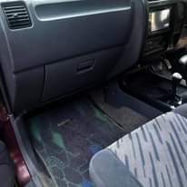 A picture of LAND CRUISER PRADO TX Gari ya kwendea moshi hiii