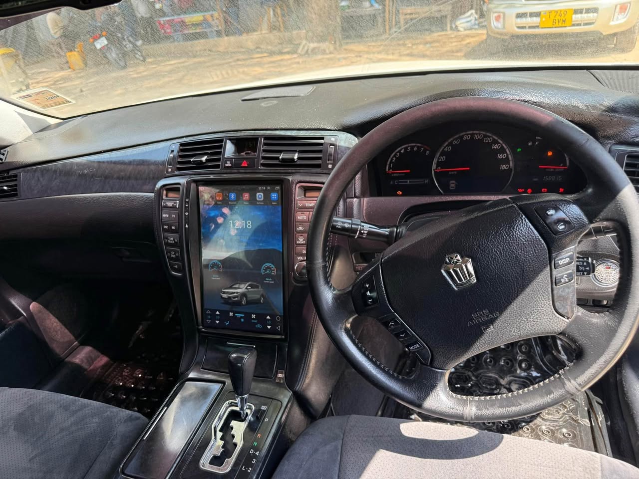 A picture of TOYOTA CROWN ATHELETE