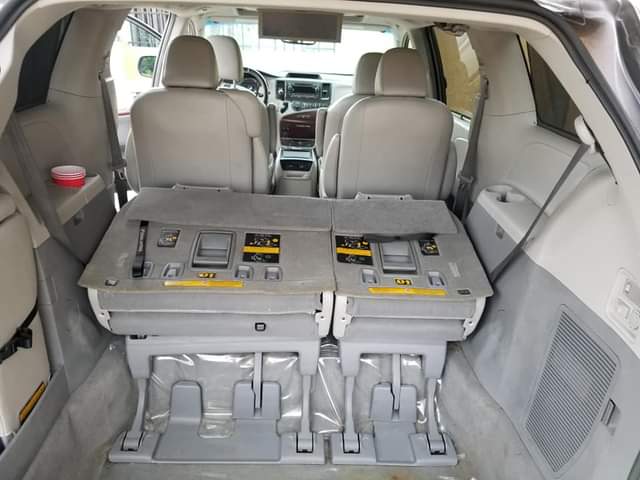 A picture of Tokunbo 2011 Toyota sienna