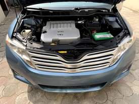 A picture of FOREIGN USED 2010 TOYOTA VENZA