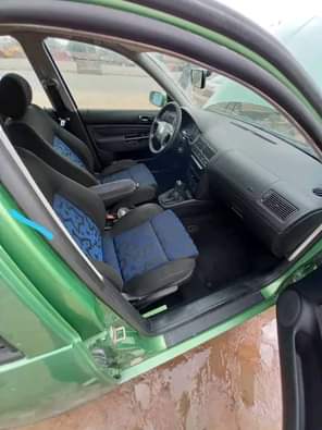 A picture of Buy and drive direct tokumbo Clean Volkswagen Golf4 2005 model