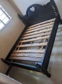 A picture of Kitanda mbao