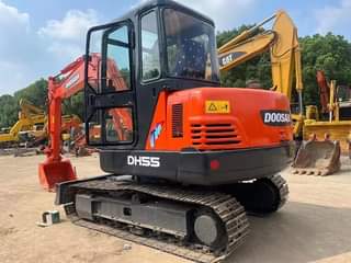 A picture of Doosan Dh55