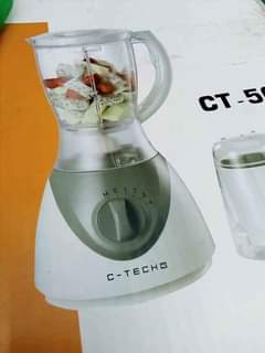 A picture of BRENDA JUG MBILI 40 000 OFFER ZIMEBAKI PCS MBILI