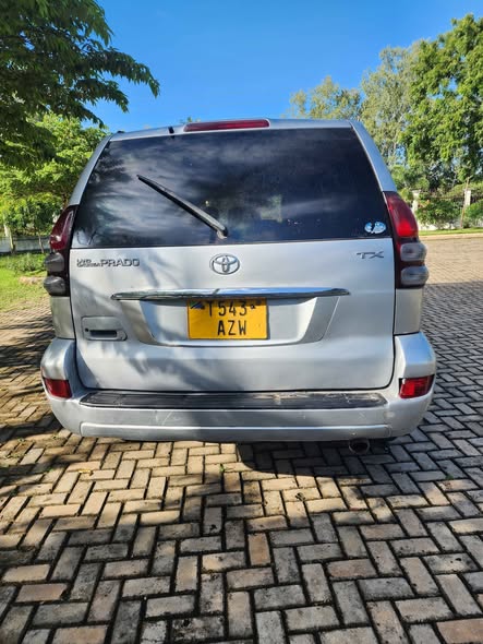 A picture of Land cruiser 120 on Sale
