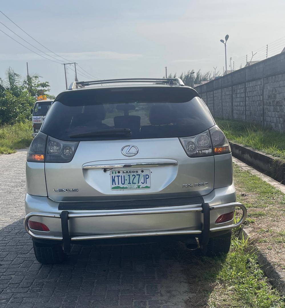 A picture of Very Neat Lexus RX 330 2005 Price 6.8m . Everything