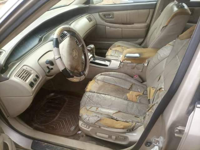A picture of toyota avalon