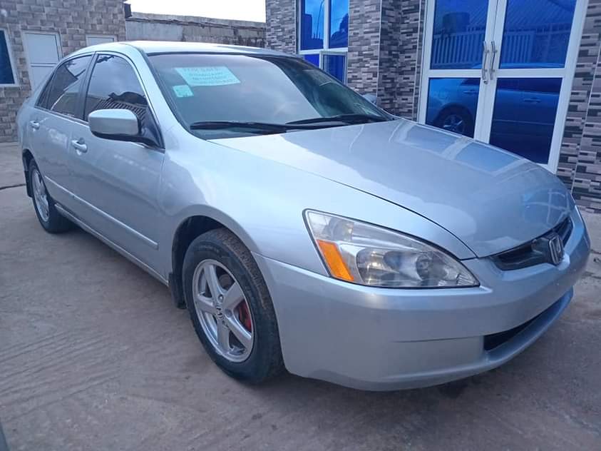 A picture of Honda Accord 2005 Model for 2 8m
