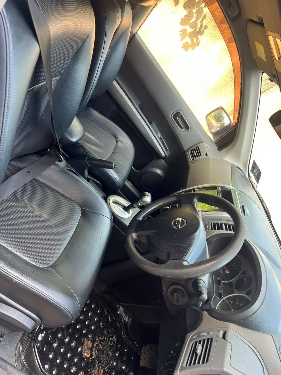 A picture of Nissan X trail in very good condition 23m 0703 482288