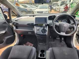 A picture of 2010 Toyota wish 2010 Whatsup me on 0758527147