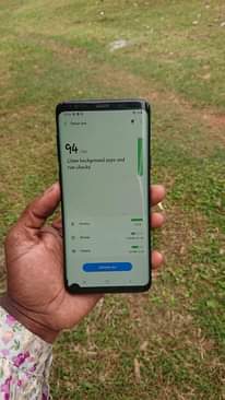 A picture of Samsung S9 