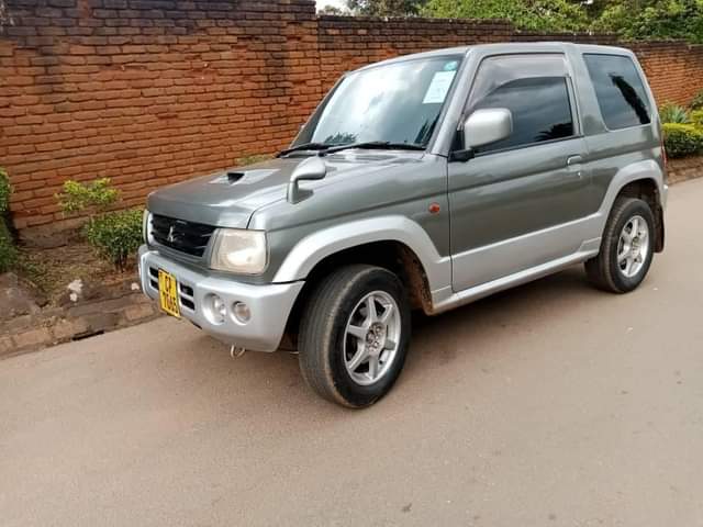 used mitsubishi pajero