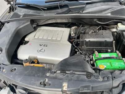 A picture of Lexus 350