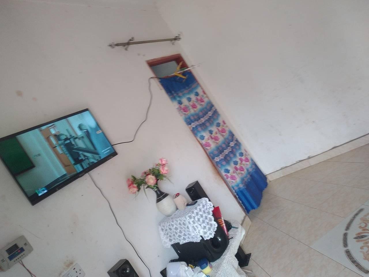 A picture of House