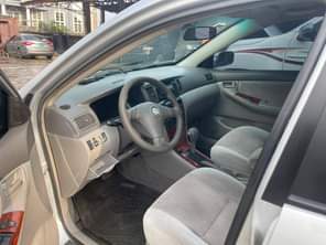 A picture of Belgian standard 2007 corolla in a prestine condition Nothing to