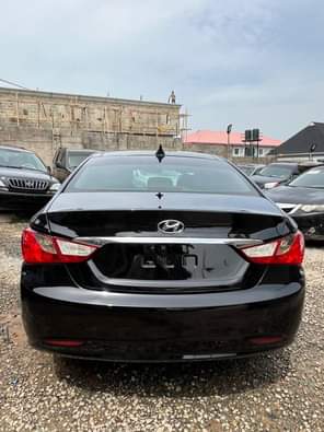 A picture of Brand Hyundai Model Sonata Year 2012 Price 7 6m AC