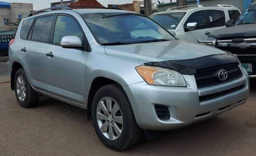 A picture of TOKUNBO Toyota Rav4 Suv YEAR MODEL 2007 TRANSMISSION Automatic CONDITION